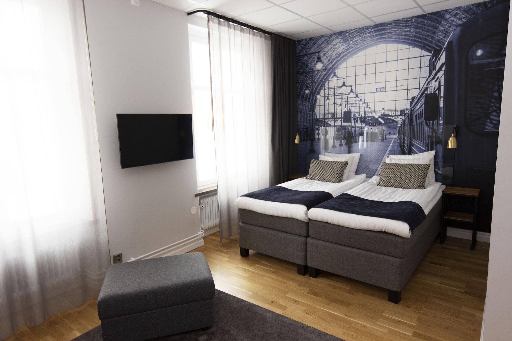 Livin Station Hotel Örebro Buitenkant foto