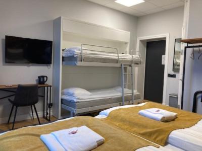 Livin Station Hotel Örebro Buitenkant foto