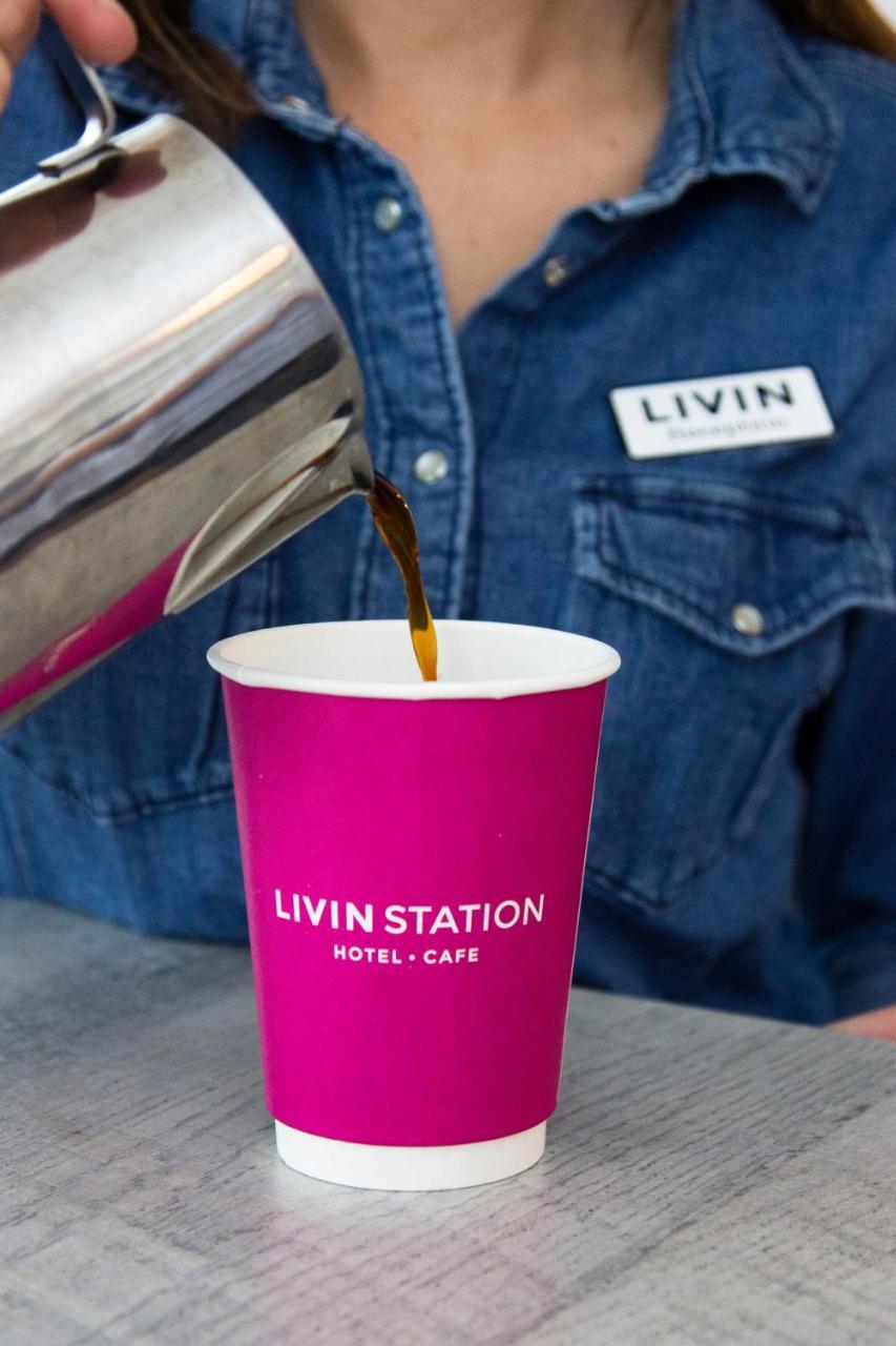 Livin Station Hotel Örebro Buitenkant foto